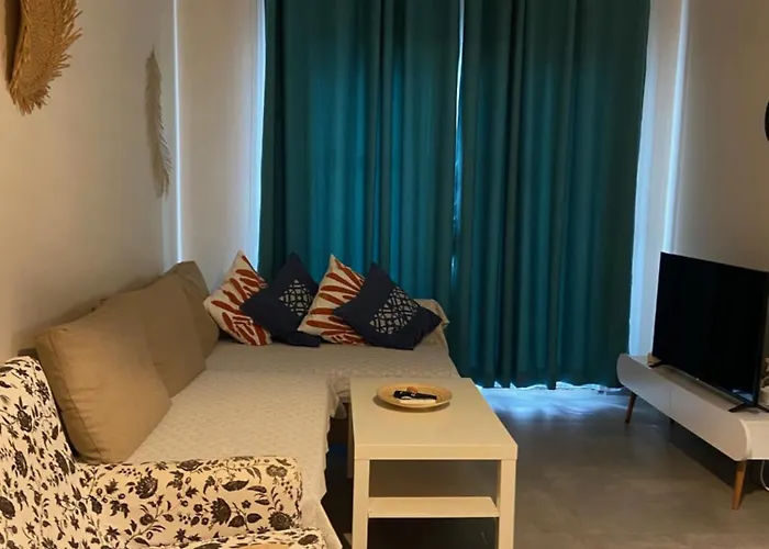 2-bedroom Flat With A Private Swimming Pool Appartamento