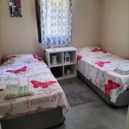 2-bedroom Flat With A Private Swimming Pool * 博德鲁姆