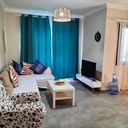 2-bedroom Flat With A Private Swimming Pool Lejlighed