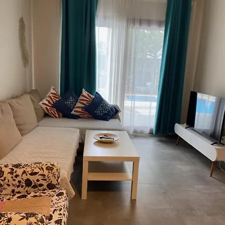 2-bedroom Flat With A Private Swimming Pool * بودروم